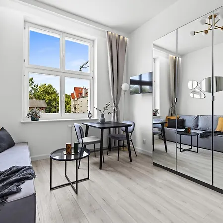 Hello Avenue Apartment